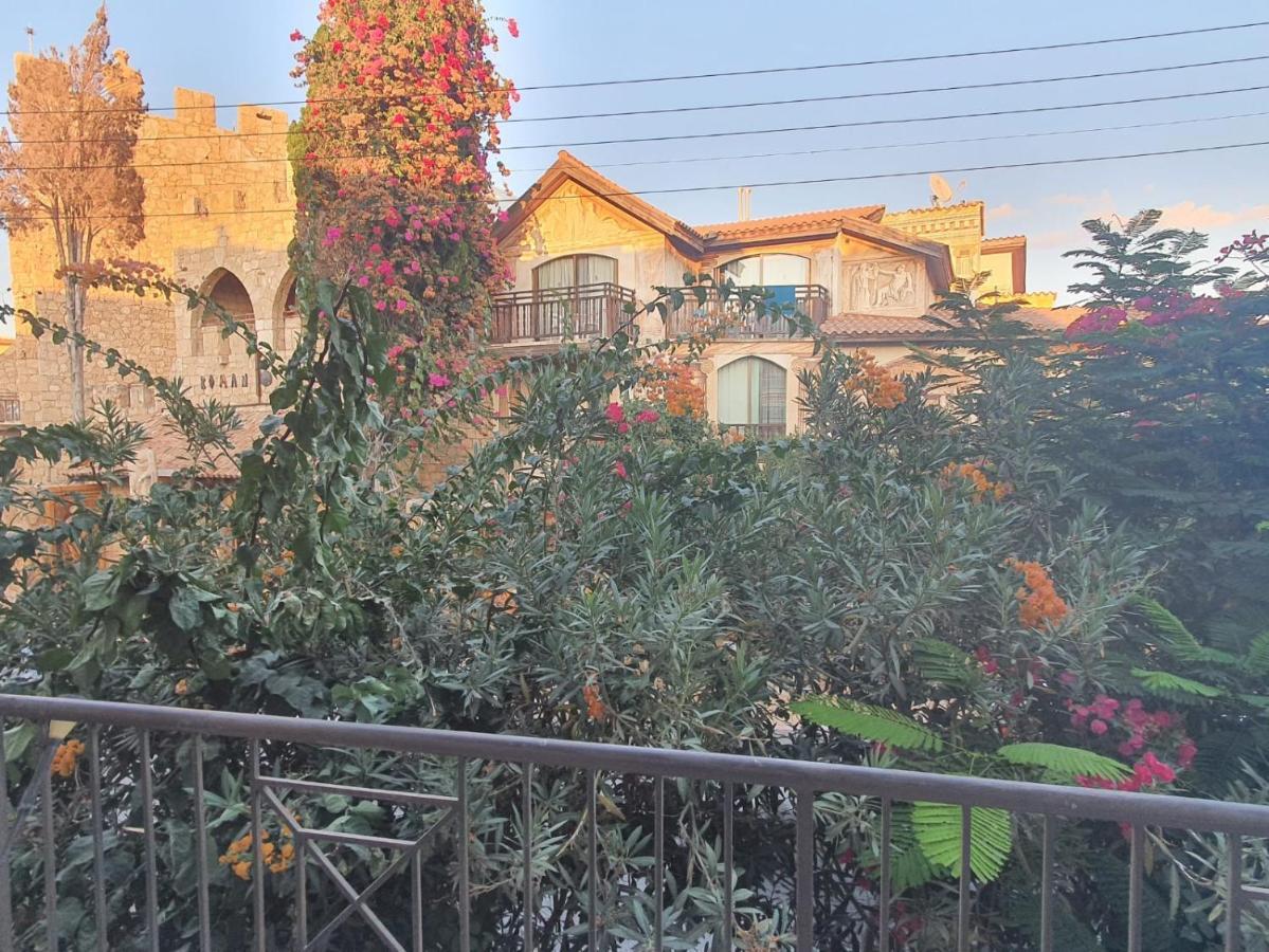Ancient Paphos - Cozy Place Next To The Sea, Marina, Historical Sites, Buses, Mall, And Market Exteriör bild
