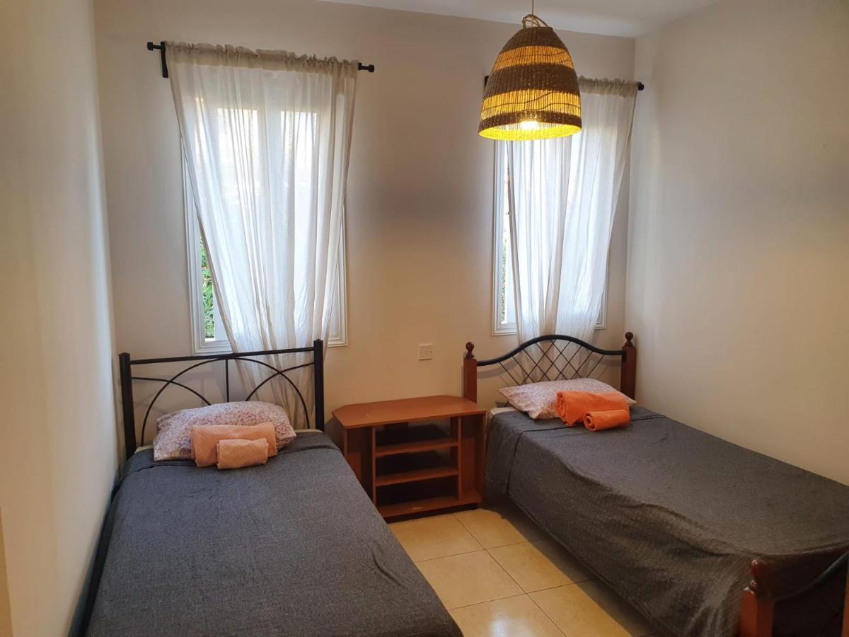 Ancient Paphos - Cozy Place Next To The Sea, Marina, Historical Sites, Buses, Mall, And Market Exteriör bild