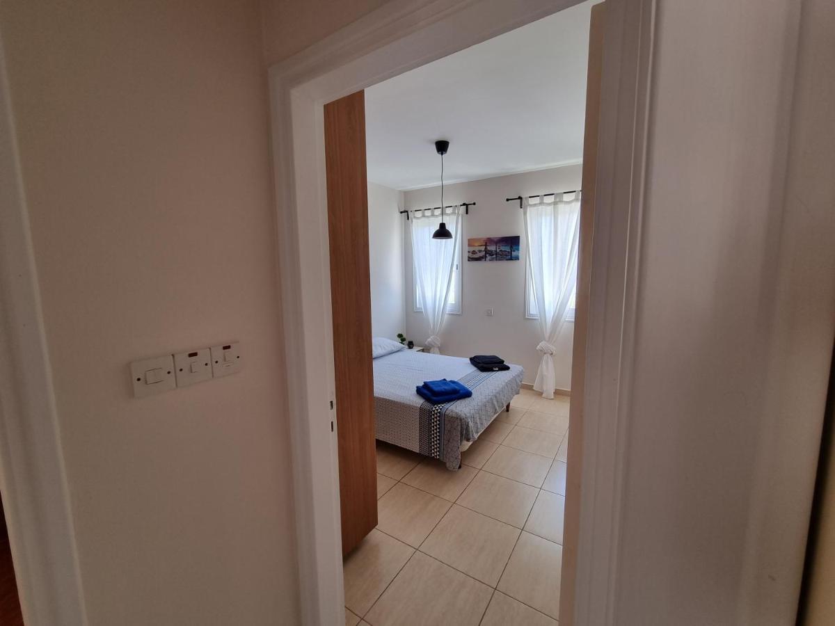 Ancient Paphos - Cozy Place Next To The Sea, Marina, Historical Sites, Buses, Mall, And Market Exteriör bild