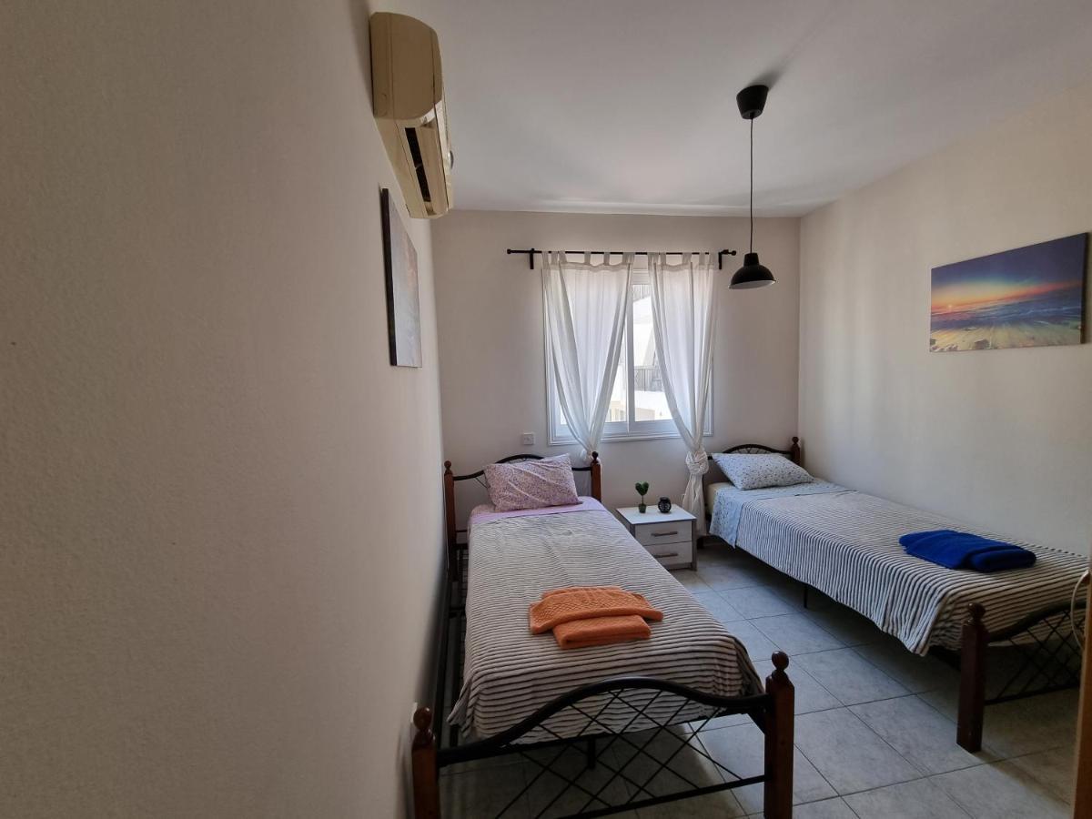 Ancient Paphos - Cozy Place Next To The Sea, Marina, Historical Sites, Buses, Mall, And Market Exteriör bild