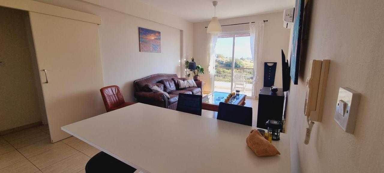 Ancient Paphos - Cozy Place Next To The Sea, Marina, Historical Sites, Buses, Mall, And Market Exteriör bild