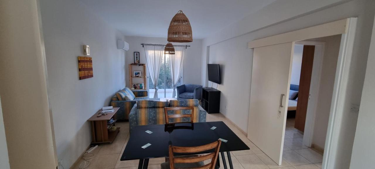 Ancient Paphos - Cozy Place Next To The Sea, Marina, Historical Sites, Buses, Mall, And Market Exteriör bild