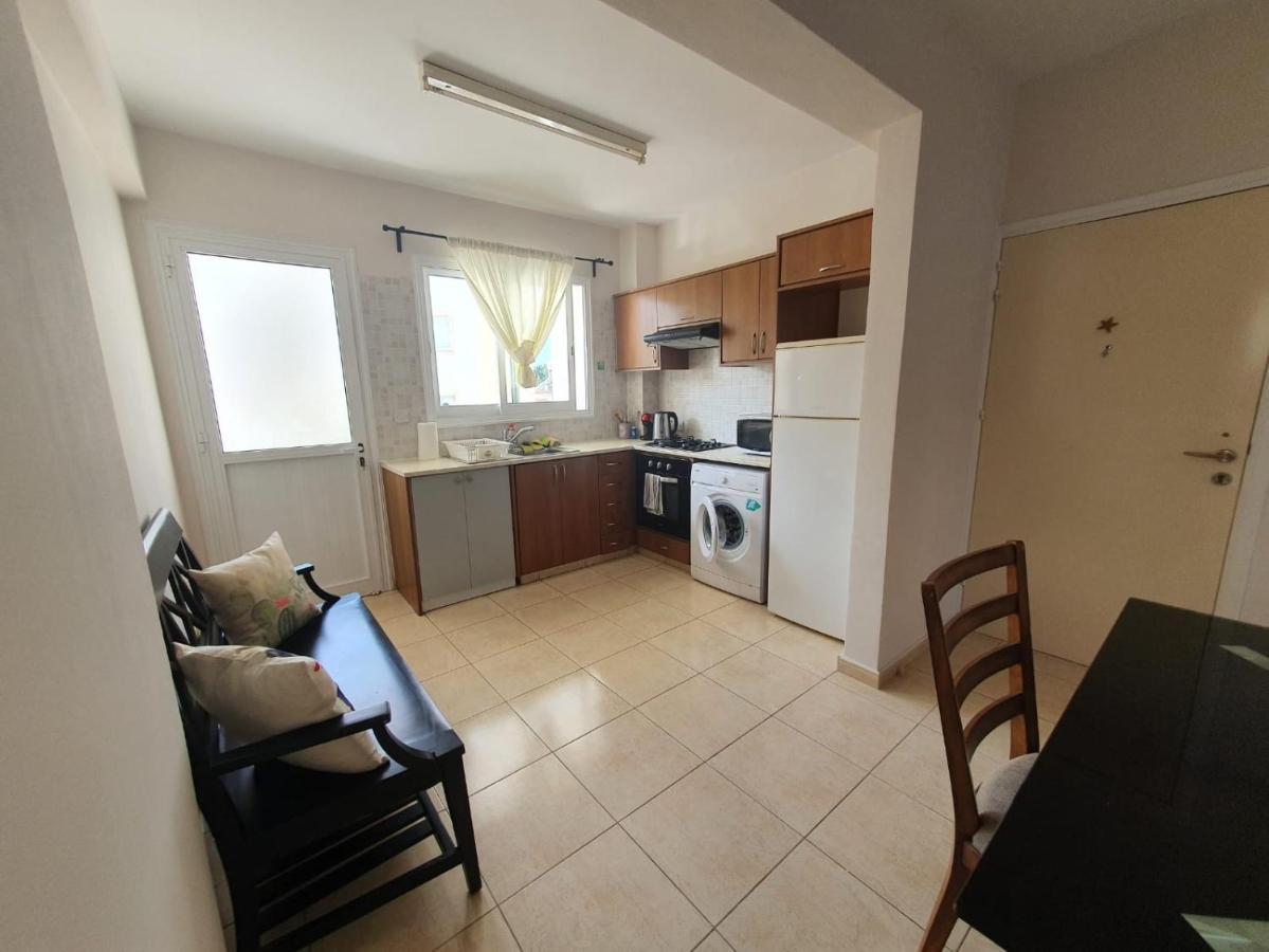 Ancient Paphos - Cozy Place Next To The Sea, Marina, Historical Sites, Buses, Mall, And Market Exteriör bild